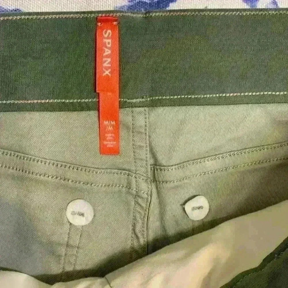 NWT Spanx stone wash camo short sz M/M comfy pull on high rise modest stretchy - Picture 6 of 8